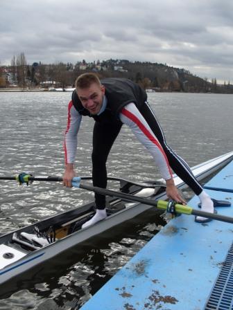 Ondřej Synek testuje novou loď 